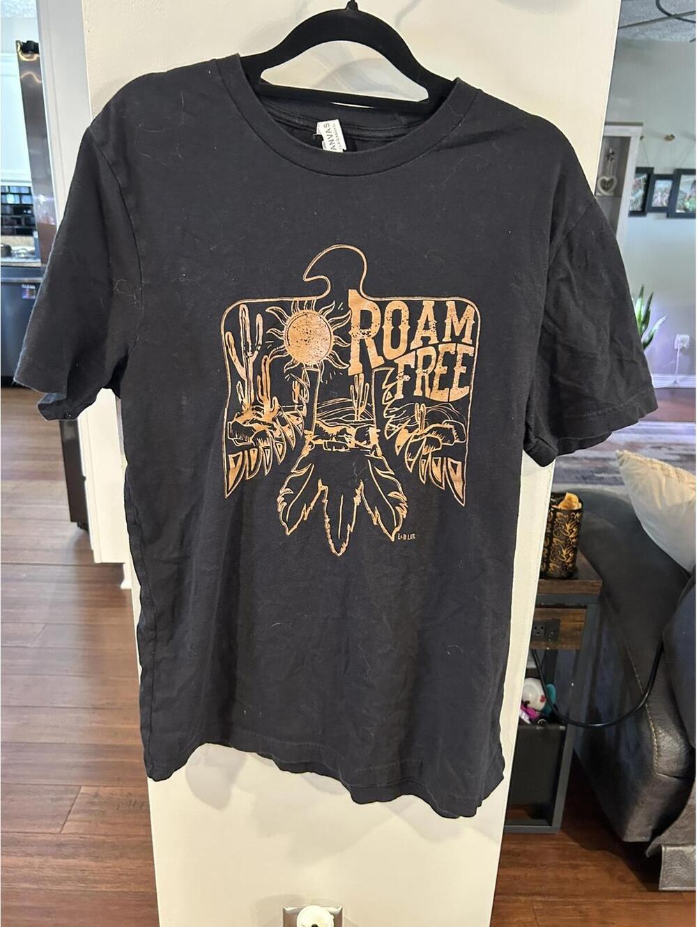 Bella+Canvas Black 'Roam Free' Graphic T-Shirt, Size Large